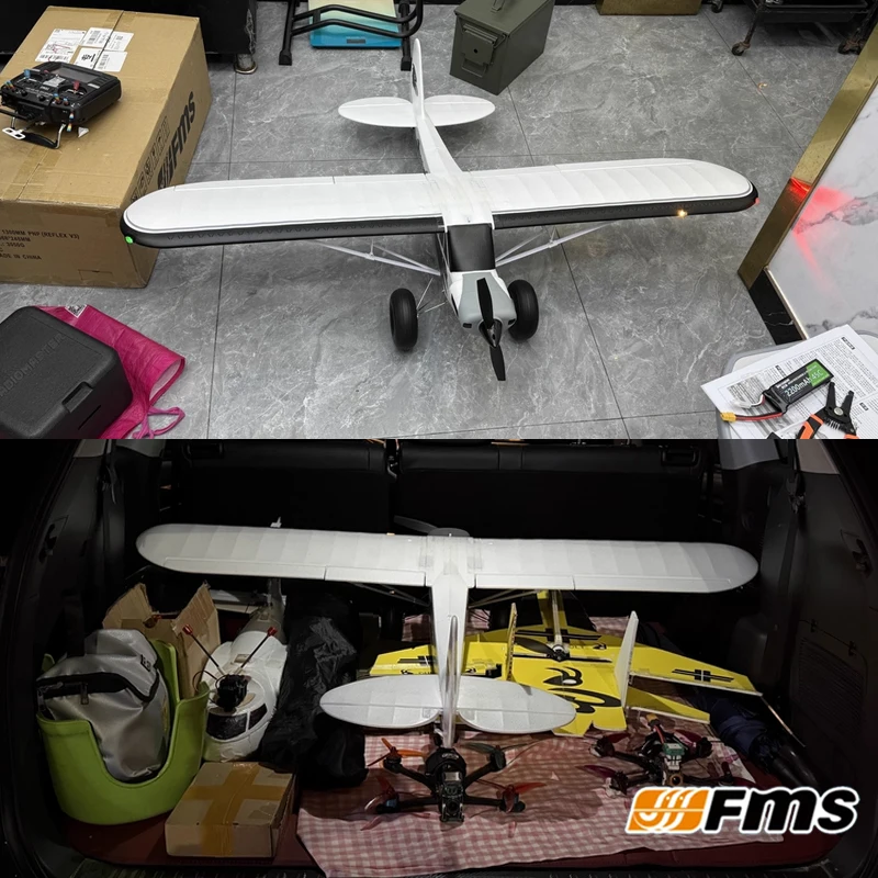 Avion RC volant au-dessus de l'eau avec Reflex activé, flotteurs visibles en action