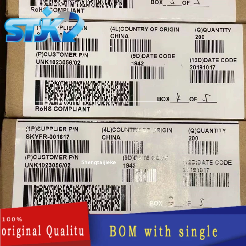 

UNK1023056/02 упаковка SMD новый оригинальный спотовый заказ, пожалуйста, сначала проконсультируйтесь с ценой