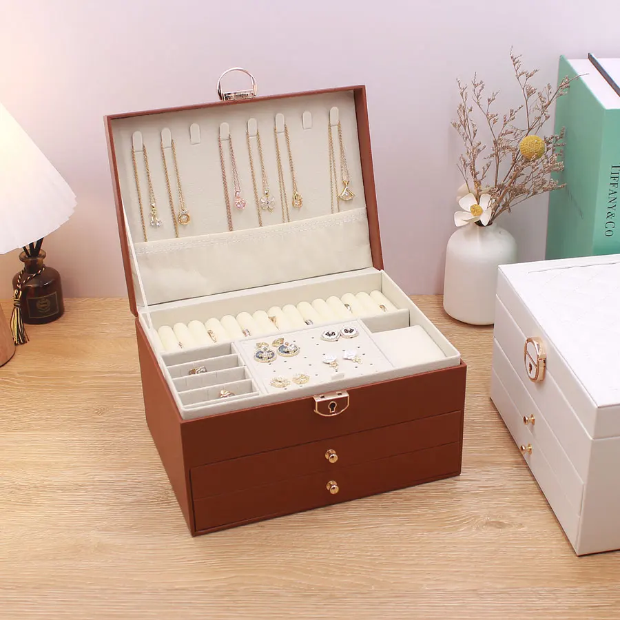 

Multi-functional jewelry storage box Three-layer drawer type diamond check leather jewelry box Light luxury jewelry box