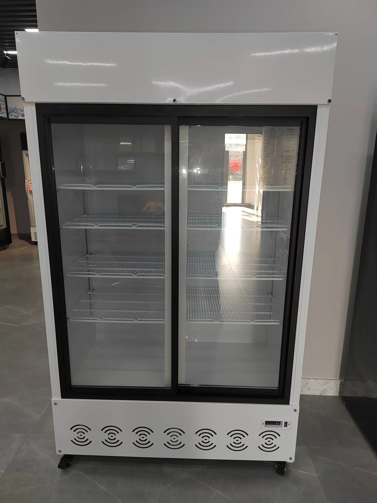 Kenkuhl Commercial Beverage Upright Showcase Refrigerator Fan Cooling Visi Cooler Display Vertical Fridge Chiller