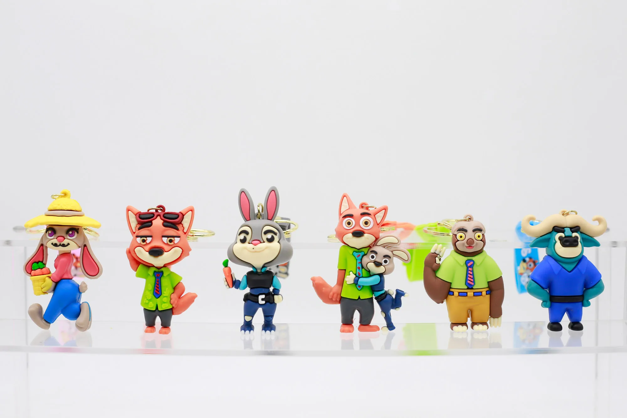 S12a0a3673d0d4810aef23a54a05d101c2 - Zootopia 2 Shop