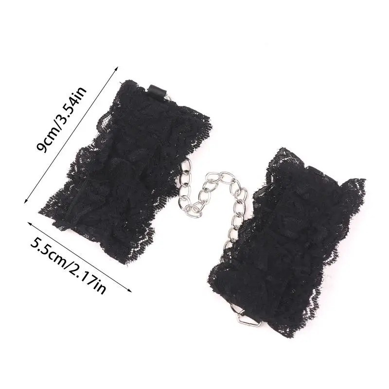 Manette in pizzo per giochi erotici di coppia e bondage_voghion.com