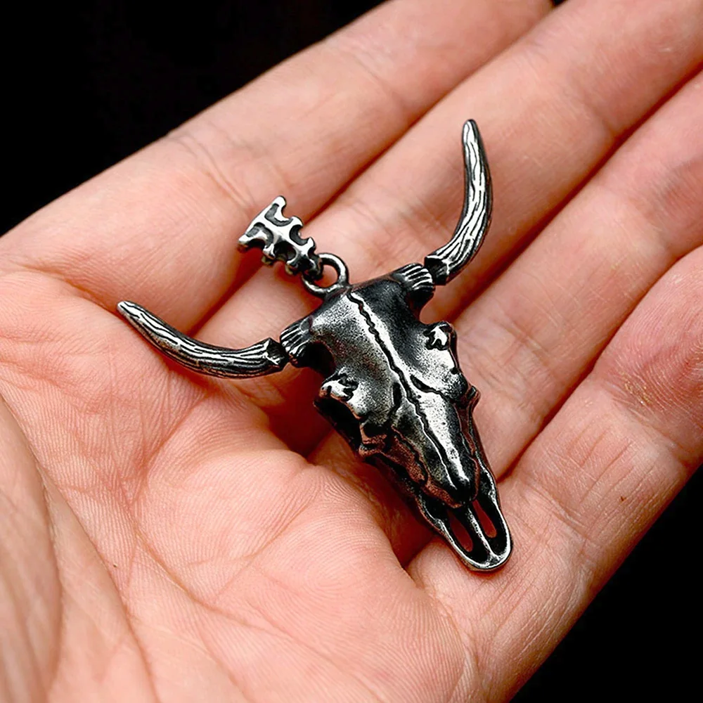 Bull Skull Necklace – Drowning Bear