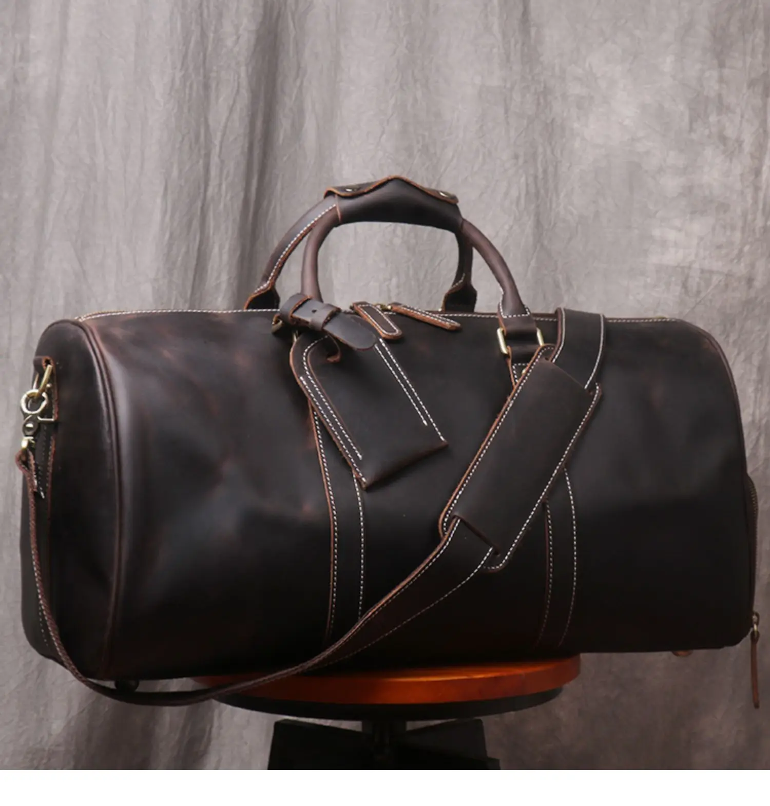 Unisex Beautiful Leather Travel Bag
