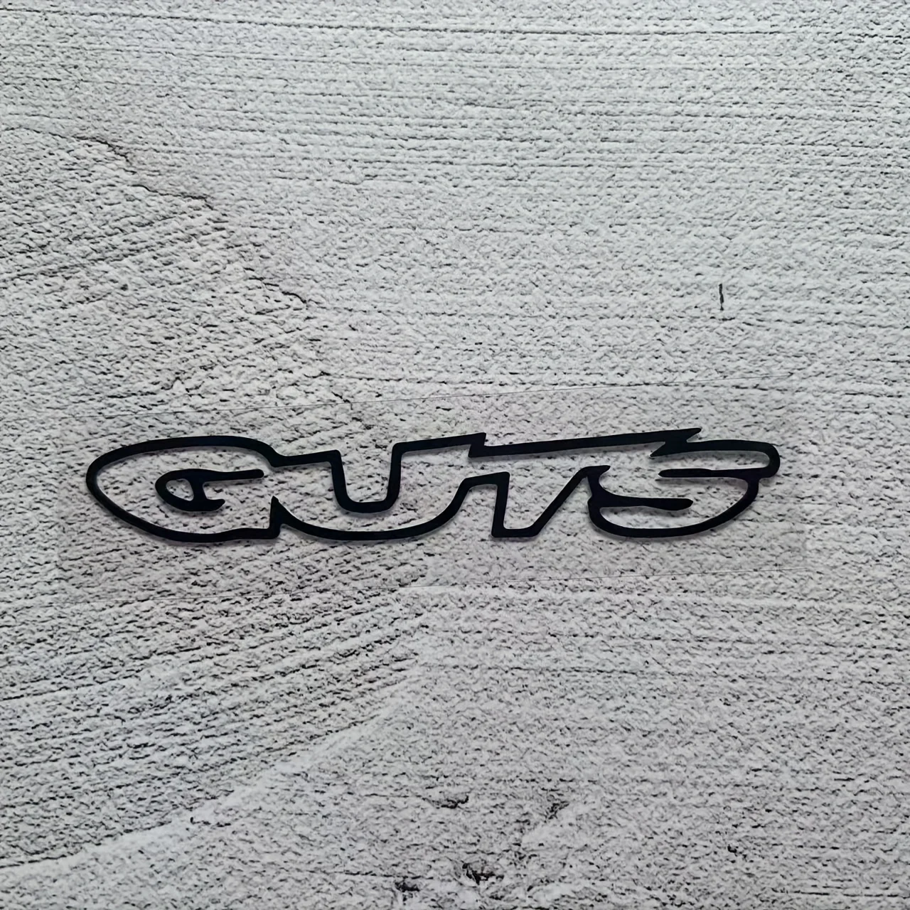 1 Stück Schwarz Weiß Rot GUTS Buchstaben-Aufkleber Wasserdichte Vinyl-Aufkleber für Auto Motorrad Fahrrad Helm Dekoration – Detail 7