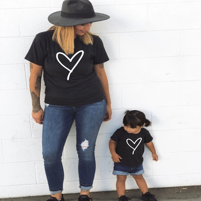 Mother Kids T Shirt Mama Love Girl The Boss Family Matching Outfits Summer Short Sleeve Clothes For Women Mother And Daughter 3