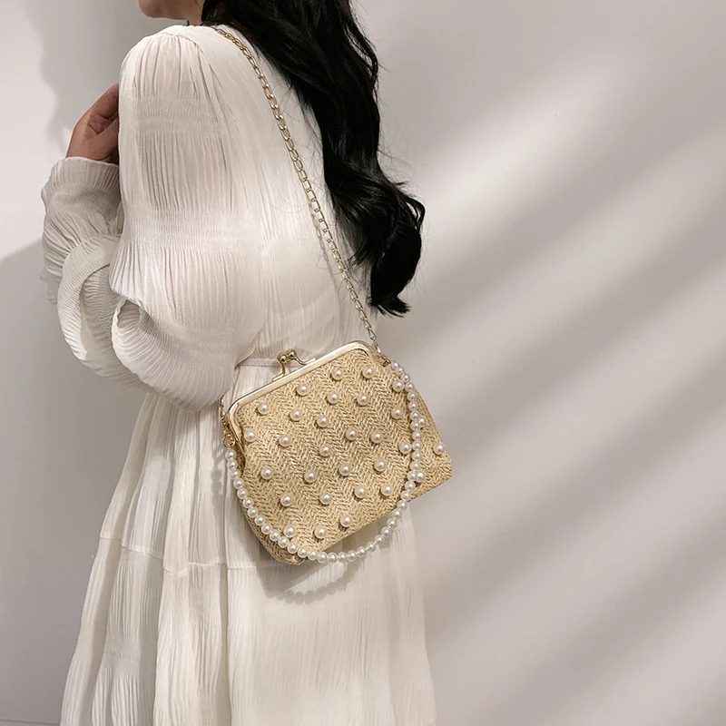 Luxury Brand Women Straw Pearl Shell Handbags Messenger Bags Niche Designer  Beige Khaki Chain Shoulder Bags Evening Party Clutch