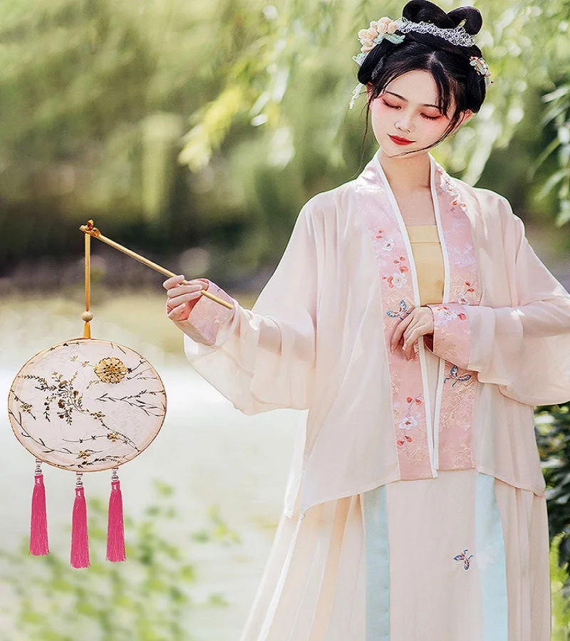 

Mid-Autumn Lantern Portable Handmade Palace Lantern Ancient Style Hanfu Palace Light Photography Props Spring Festival Decor