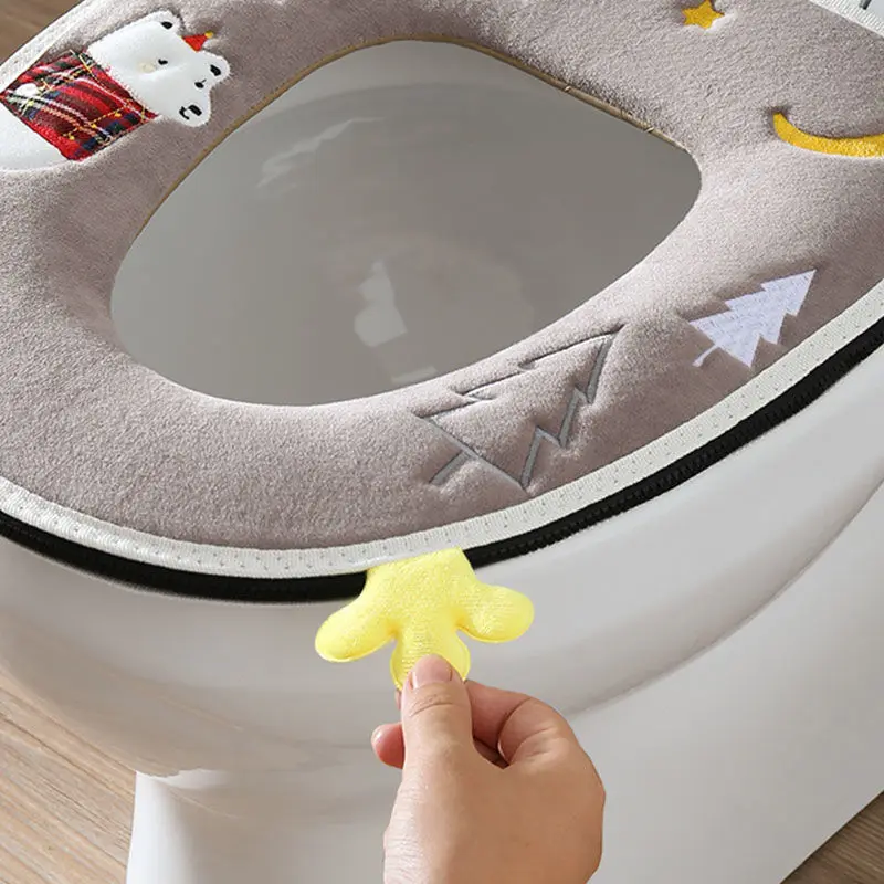 【Happier】 Cute Cartoon Bathroom Toilet Seat Cover Universal Thickened Plush Toilet Cushion Overcoat Zip Toilet Case Mat Household Supplies. 