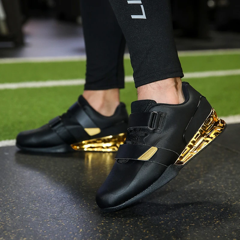 2024 New Men's Deep Squat Hard Pull Shoes Black Gold Weightlifting Shoes Men's Brand Fitness Training Shoes 39-46
