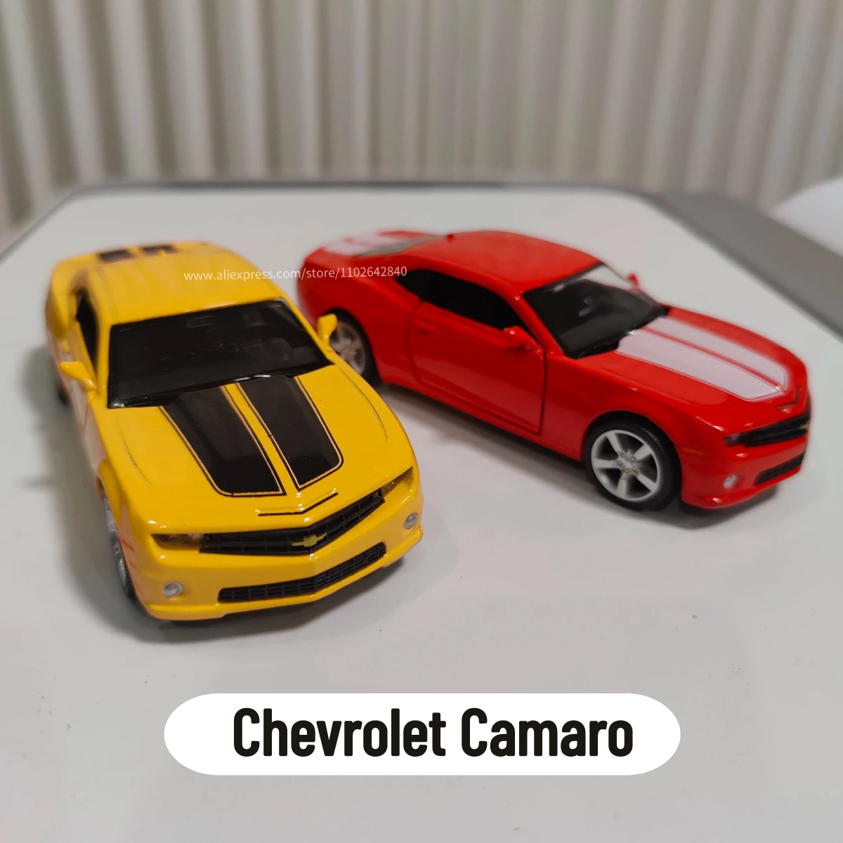 

Scale 1:36 Chevrolet Camaro Diecast Muscle Car Model Replica Collectible Miniature for Home Office Educational Toys Boys