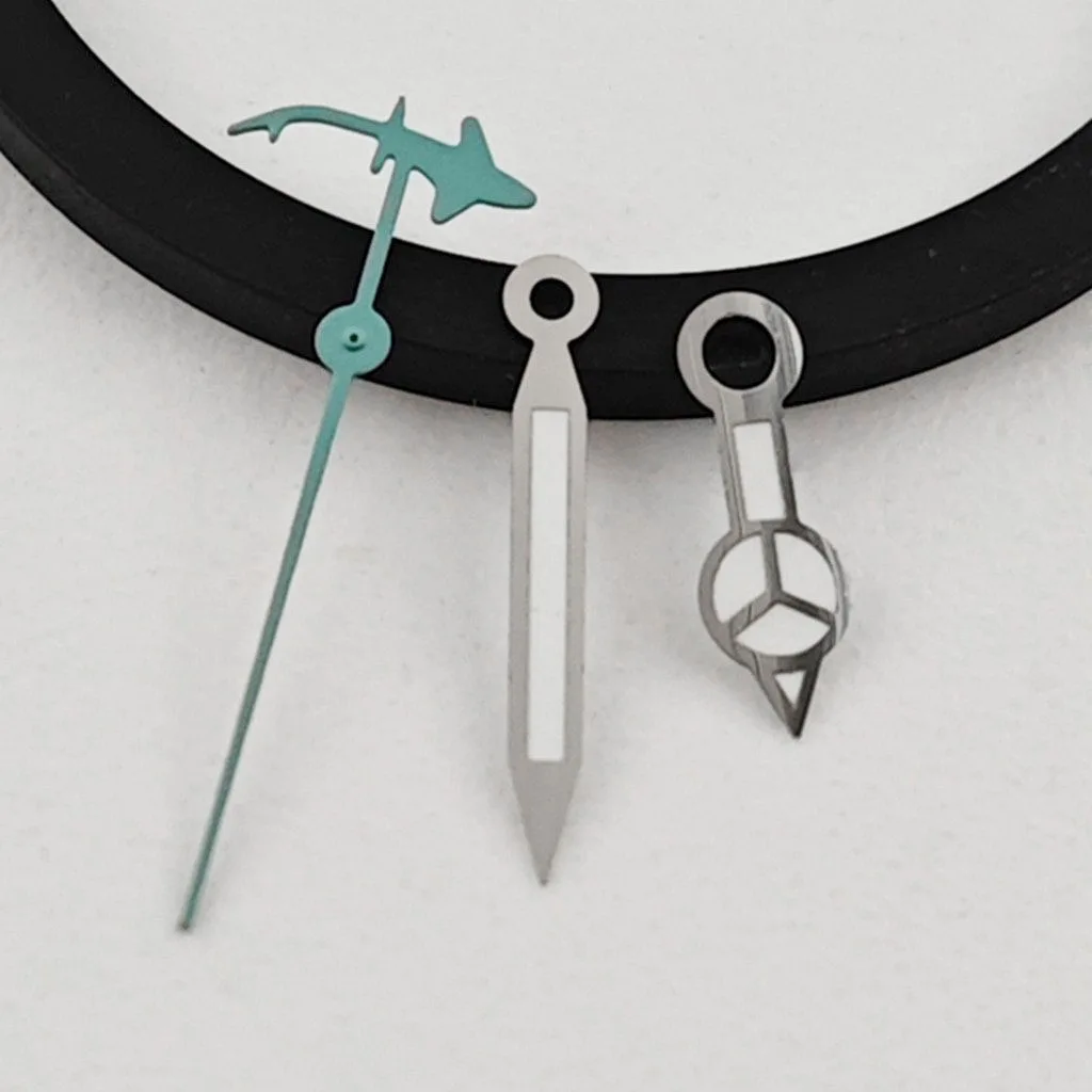Green Luminous Shark Design Watch Hands with Second Hand Indicator