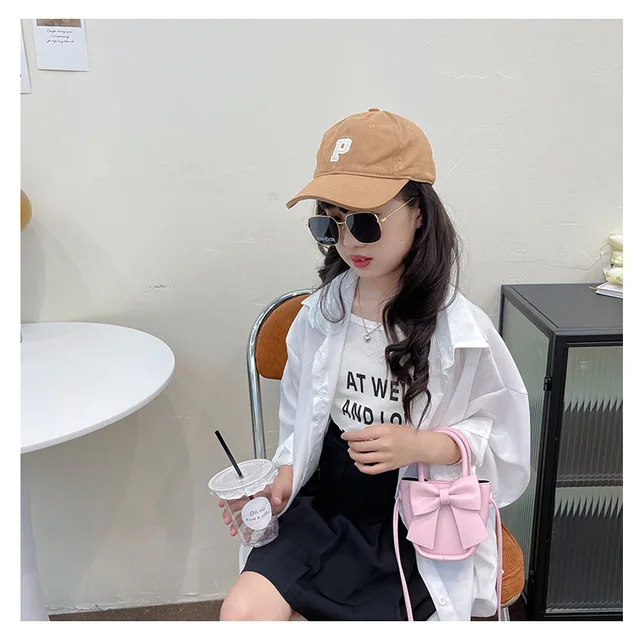 Borsetta Rosa Per Bambina Con Ciondolo Fiocco - Tracolla Morbida Per Uscire, 17x15x7cm - Foto 7