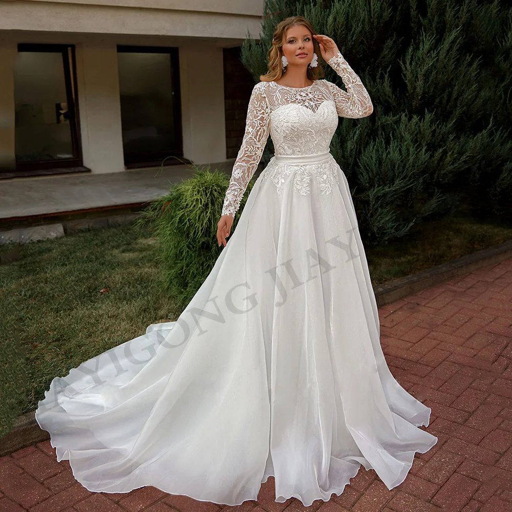 

Round Neck Long Sleeves Wedding Dress Plus Size Illusion Lace Applique Sweep Train A Line Organza Bridal Gown Robe De Mariee
