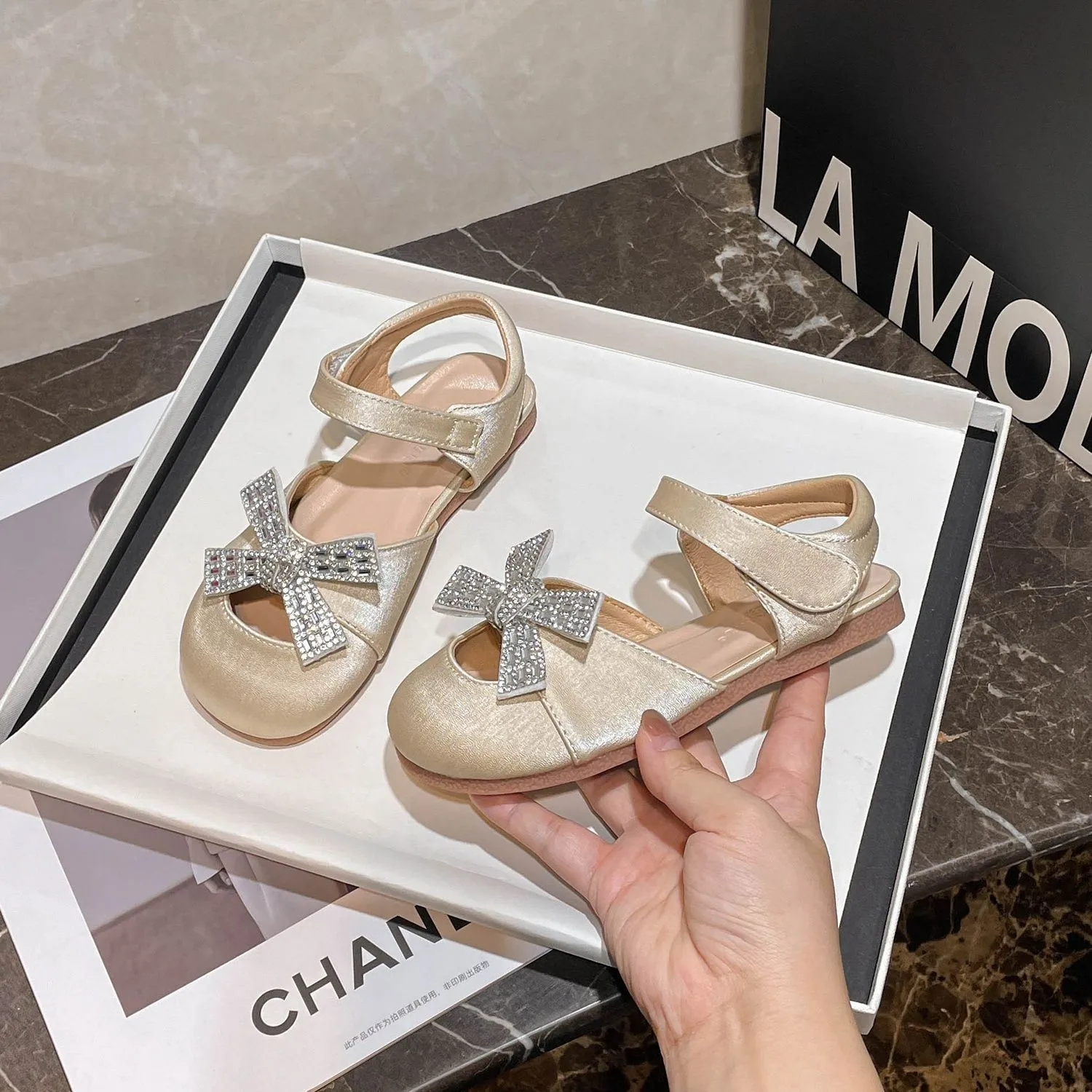 Girls Shiny Sandals Non Slip Summer Shoes