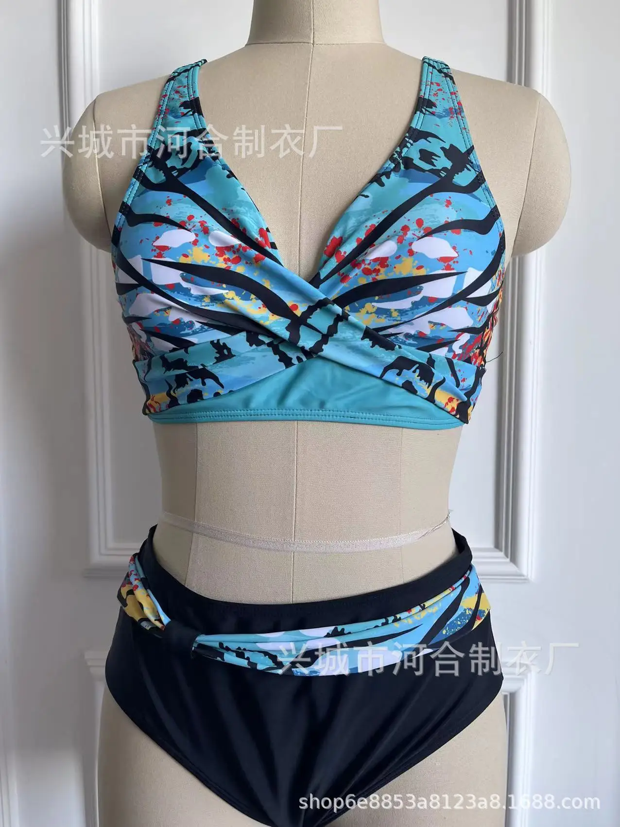 New European and American fresh split swimsuit women's sexy bikini swimsuit