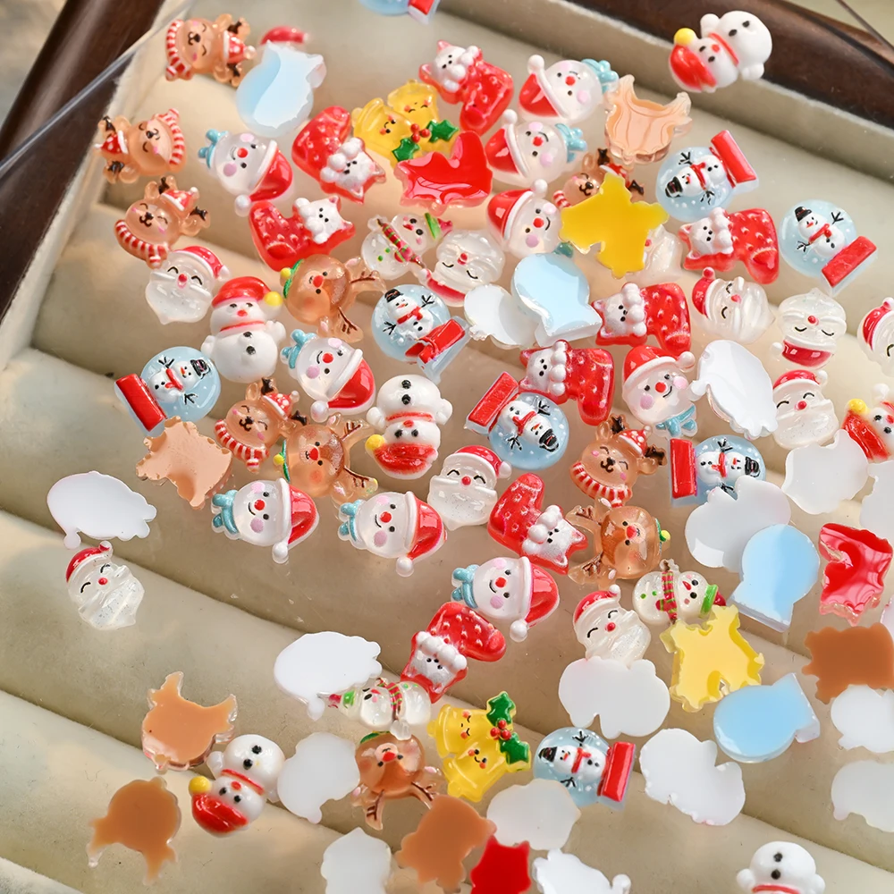 50 Stück 3D Schneemann Elch Weihnachts-Nagelanhänger Cartoon Weihnachtsglocke Socken Harz Nagelkunst Dekoration für DIY Bastelarbeiten Haarschmuck Kindergeschenk – Detail 7