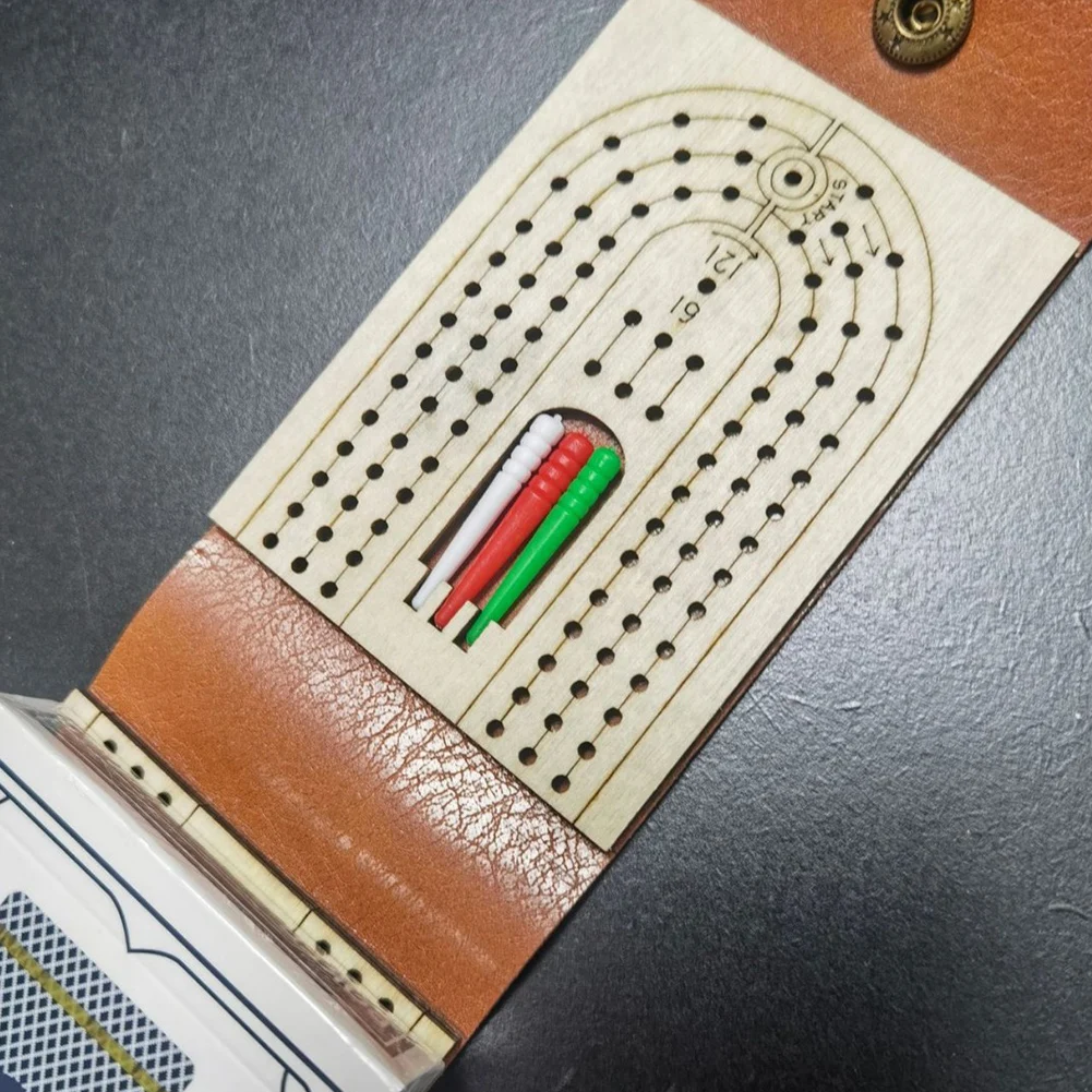 Set da gioco Cribbage con carte da gioco, 6 picchetti, divertente gioco da tavolo per 2-4 giocatori, gioco di carte portatile per adulti e bambini - immagine 5