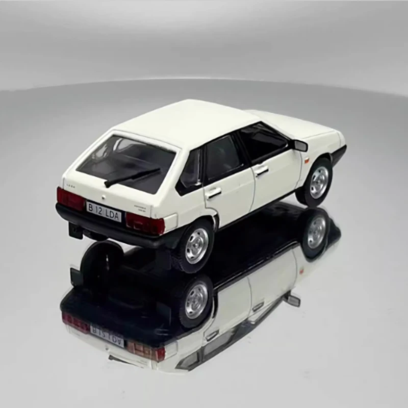 Agat 1/43LADA Samara ソ連ミニカー Agat 1/43LADA Samara ソ連ミニカー