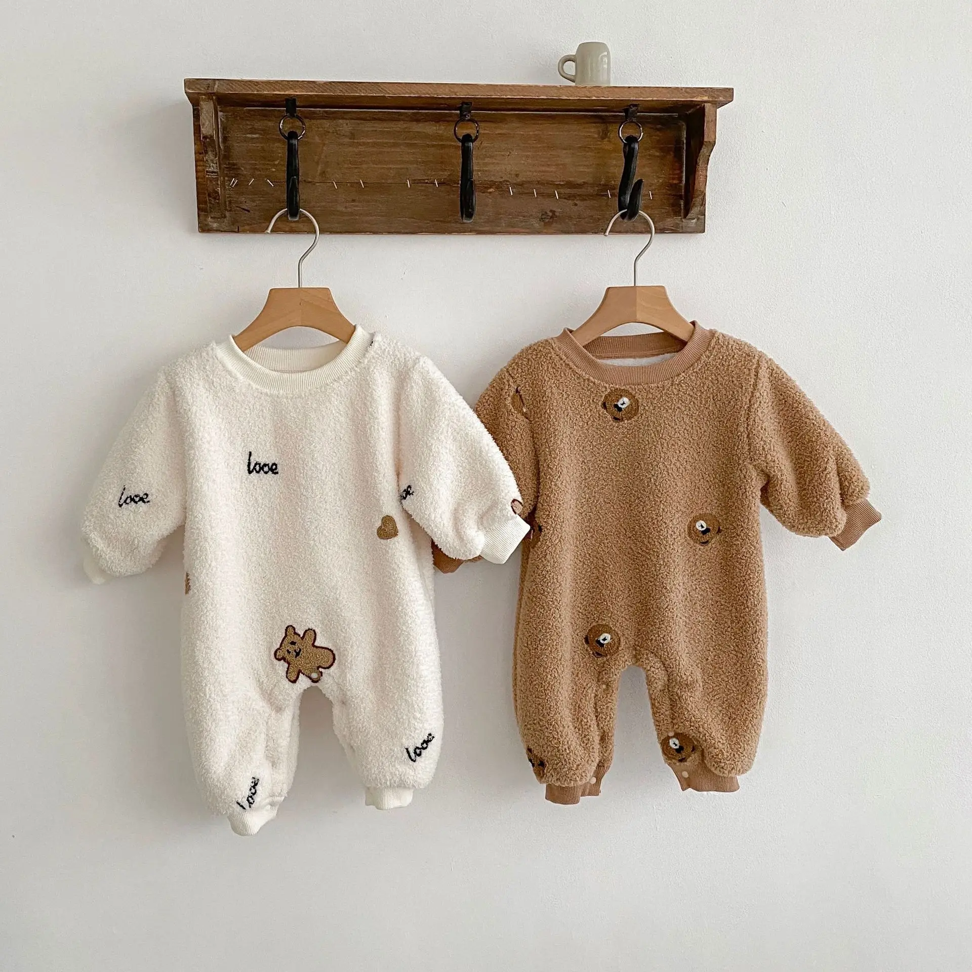 

Autumn Winter Newborn Baby Fleece Romper Cotton Infant Boys Girls Plus Velvet Warm Jumpsuit Cartoon Bear Toddler Warm One Piece
