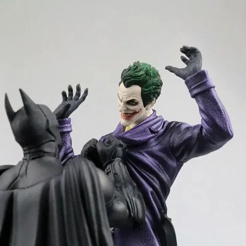 バットマン VS ジョーカーフィギュア＋バットマンフィギュア バットマンvsジョーカーのアクションフィギュア,アニメの彫像