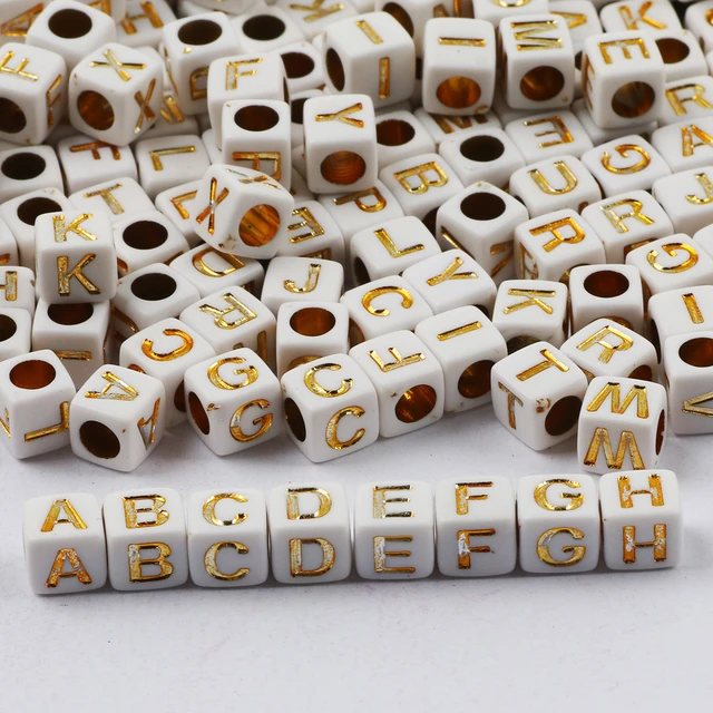 500PCS Acrylic Square Letter Beads Color Letter On White Background for  Jewelry Making Alphabet Beads for Bracelets Kit Letters Beads for Necklace