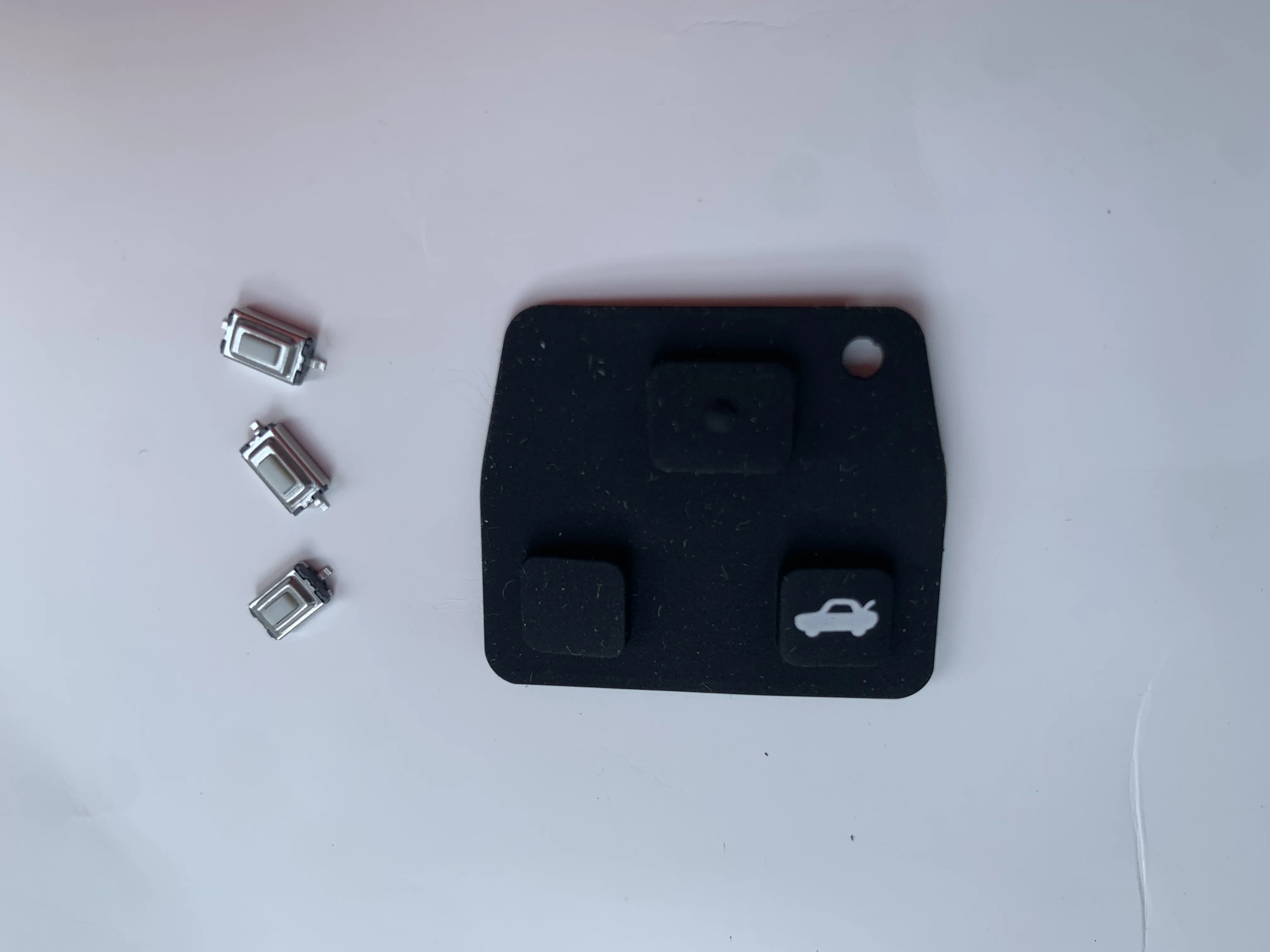 Car Key Shell Rubber Pad For Toyota Lexus Remote Key Flip Shell 3 pcs Micro Switches
