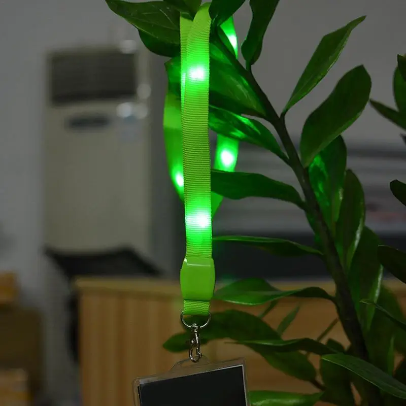 ũ ߵ LED  ߵ  4     ߵ ǽ Ʈ ߵ ¿  Ȧ, ũߵ   ߵ
