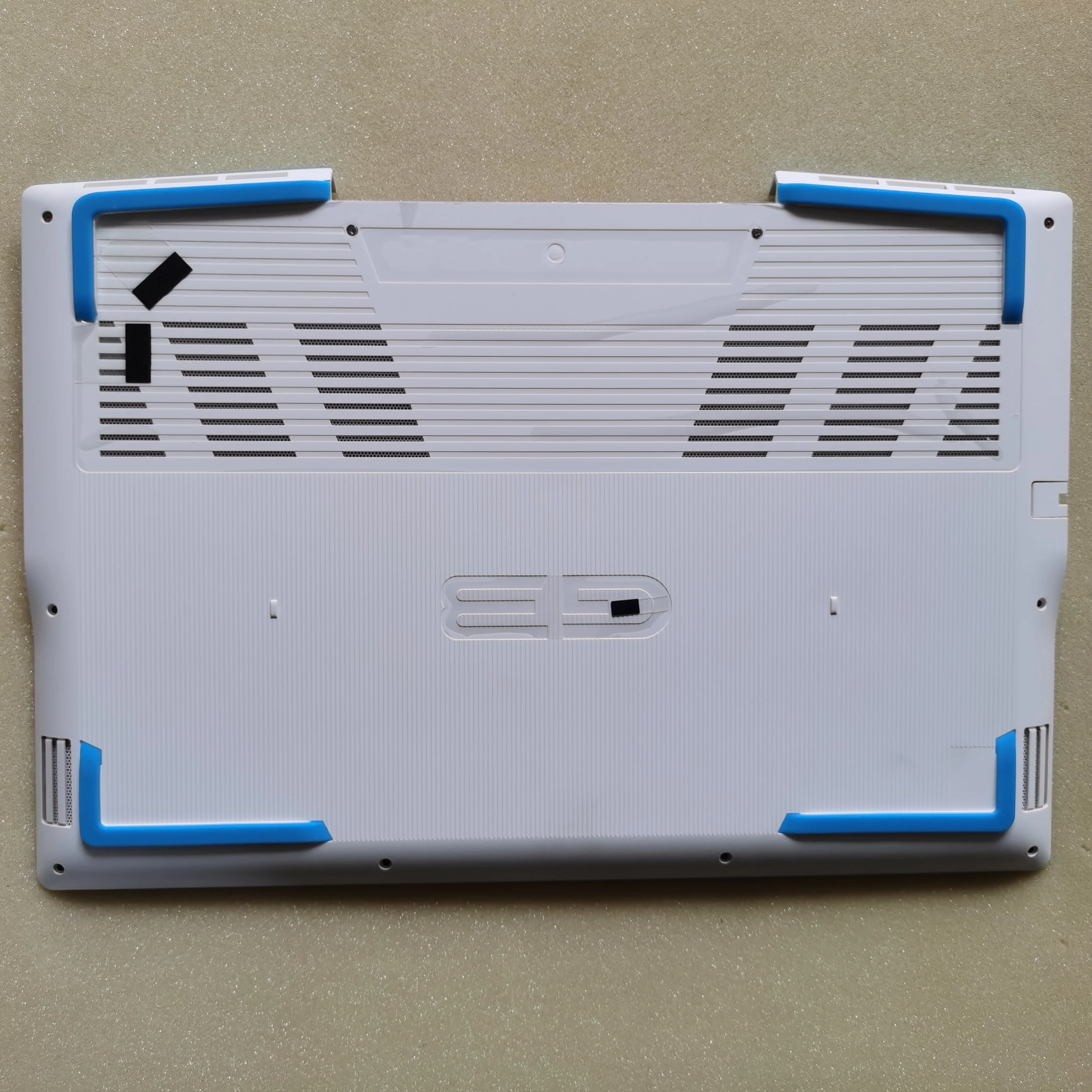 

Новая нижняя крышка для ноутбука DELL 3590 G3 3500