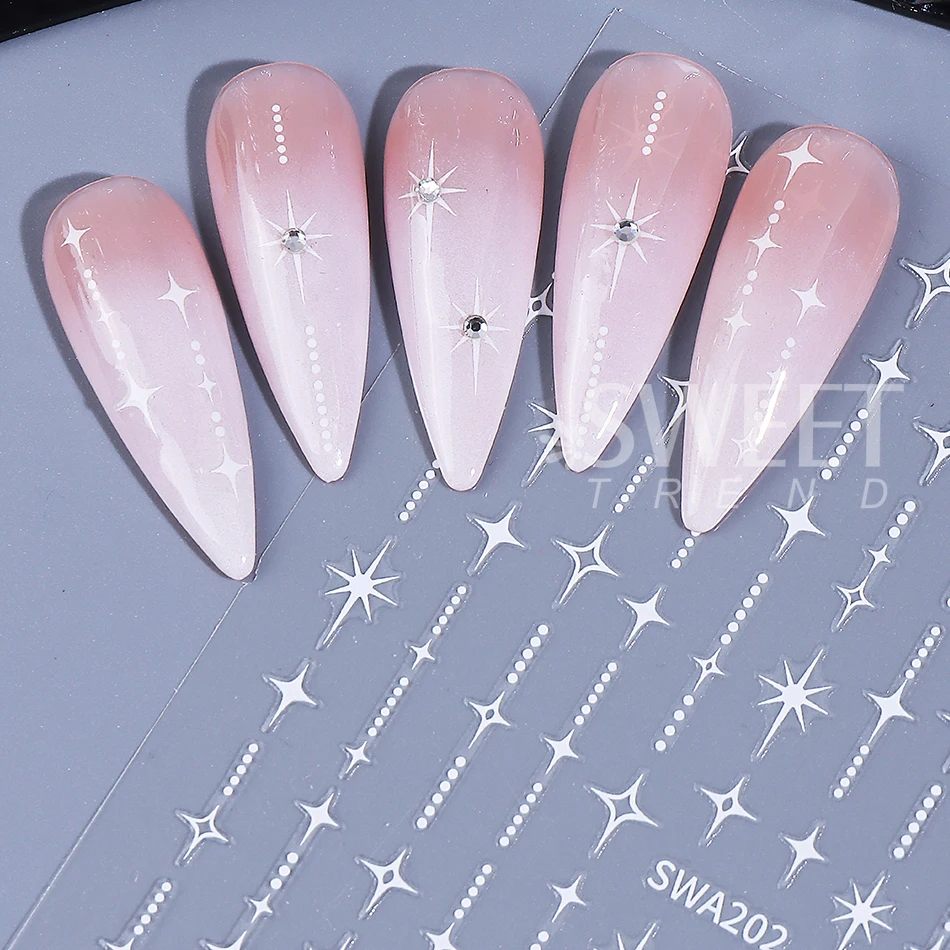 5pcs 금속 레이저 스타 네일 스티커 여성용 자체 접착 블랙 화이트 골드 실버 스타 네일 데칼 DIY 아트 장식 액세서리