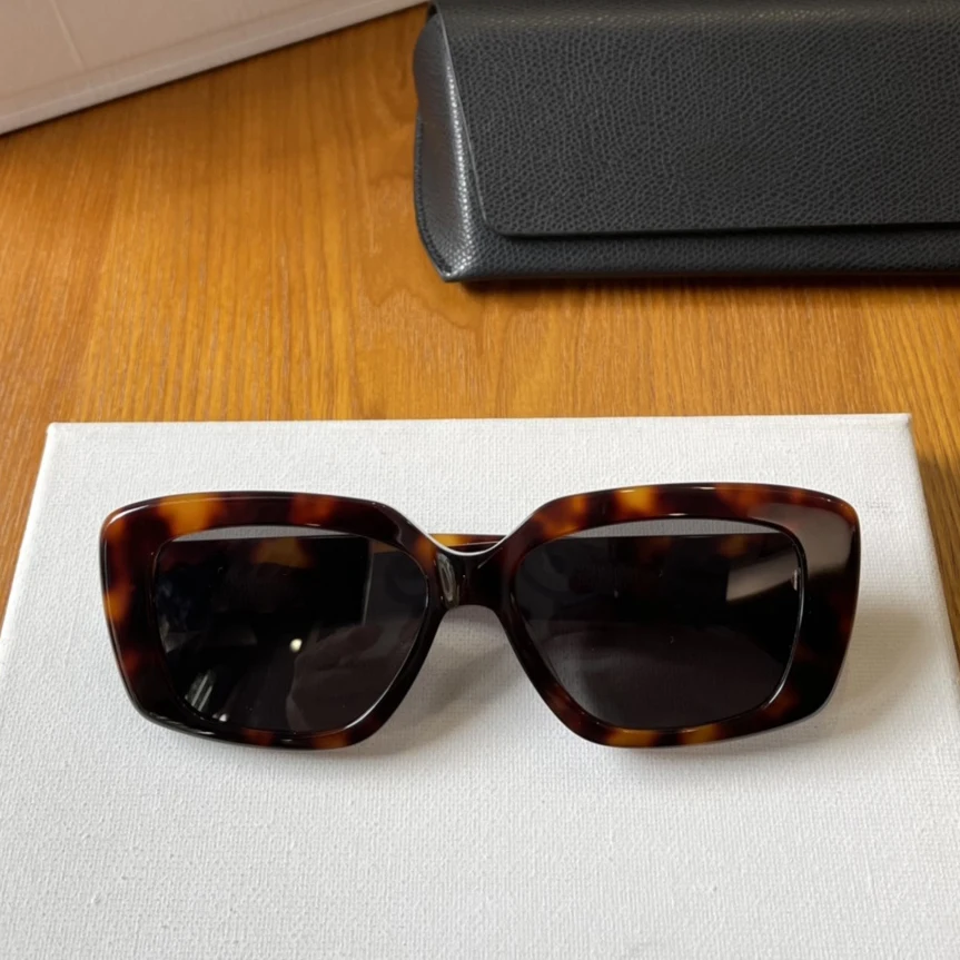 

Holiday Ladies All-match Big Frame Square Acetate Sun Glasses Oversized Good Quality Sunglasses 4s216
