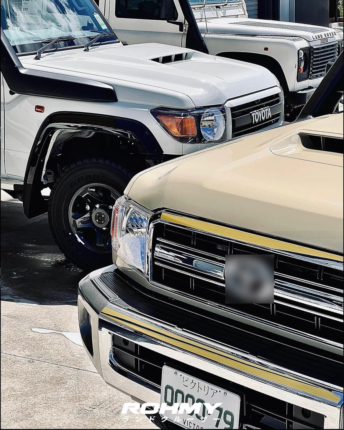 مصابيح أمامية لتويوتا لاند كروزر LC76