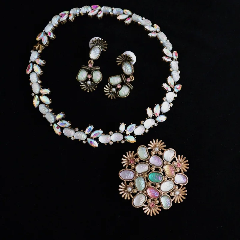 Rare 2023 New American Trifari Lava Glass Spilla Bracciale Collana Squisiti Gioielli Vintage