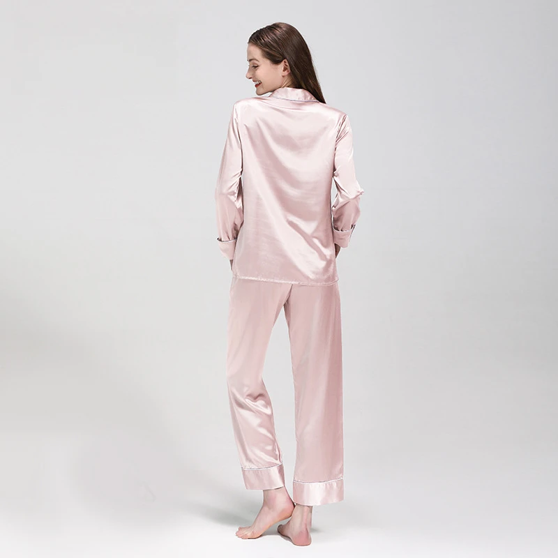 Рисунок 2 - Шелковая пижама, женская домашняя