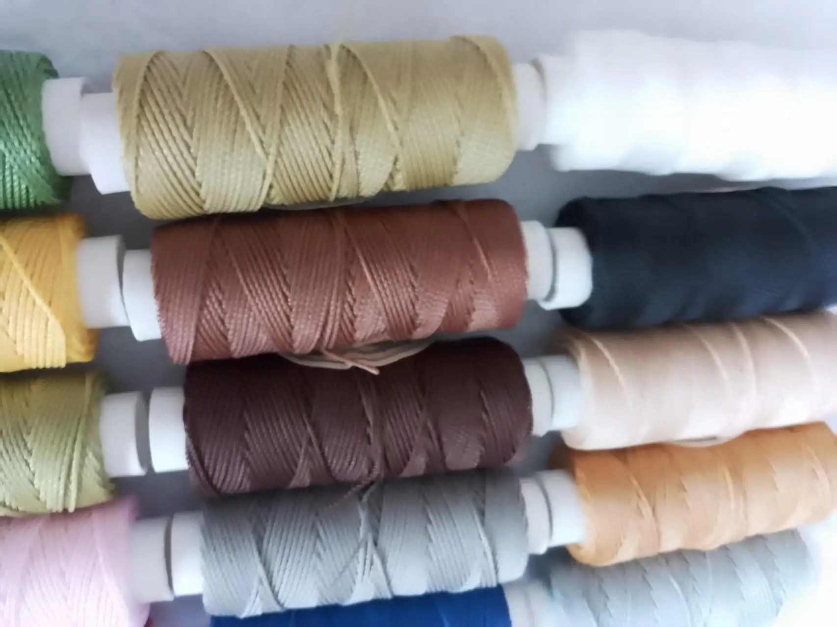 프리미엄 소형 스풀 원형 왁스 실 0.35mm-0.65mm, 가죽 수공예용 재봉실