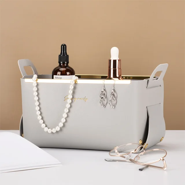 1pcs Leather Storage Box with Handle Table Top Clutter Organizing Living Room Skincare Cosmetics Snacks Leather Storage Tray