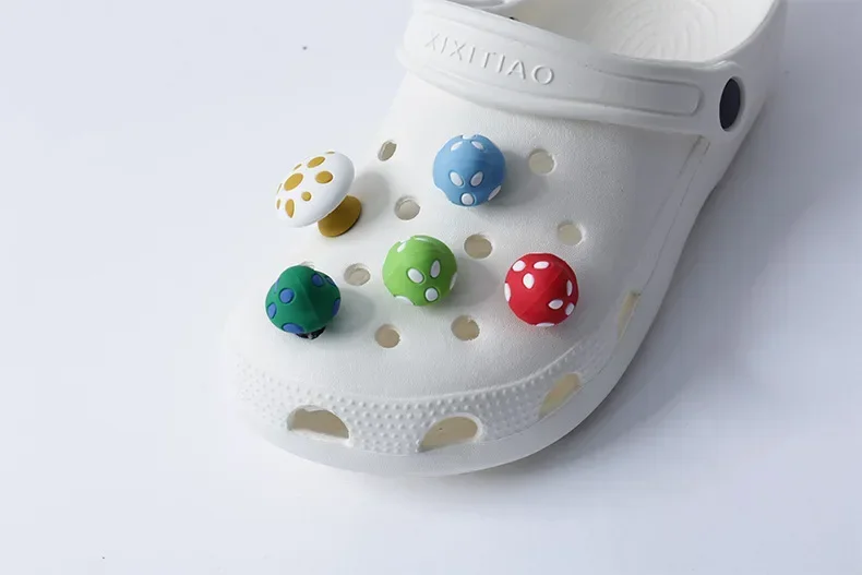 1 Stück 3D Pilz Muticolor Schuhschnalle Charms Zubehör Dekorationen für Sandalen Sneaker Clog DIY Pflanze Geschenk – Detail 11