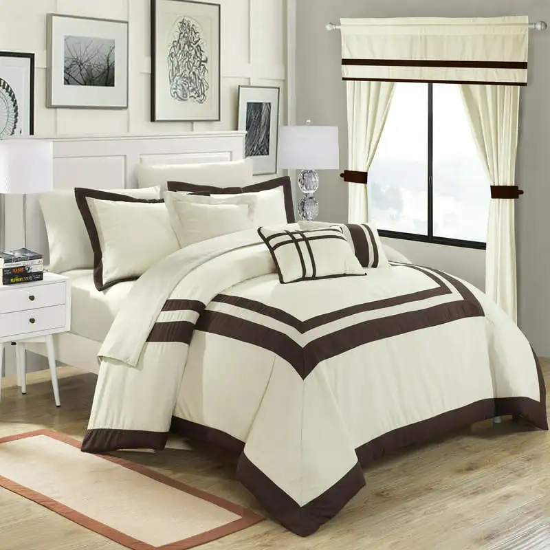 

Christofle 20-Piece Color Block Comforter Set, ,