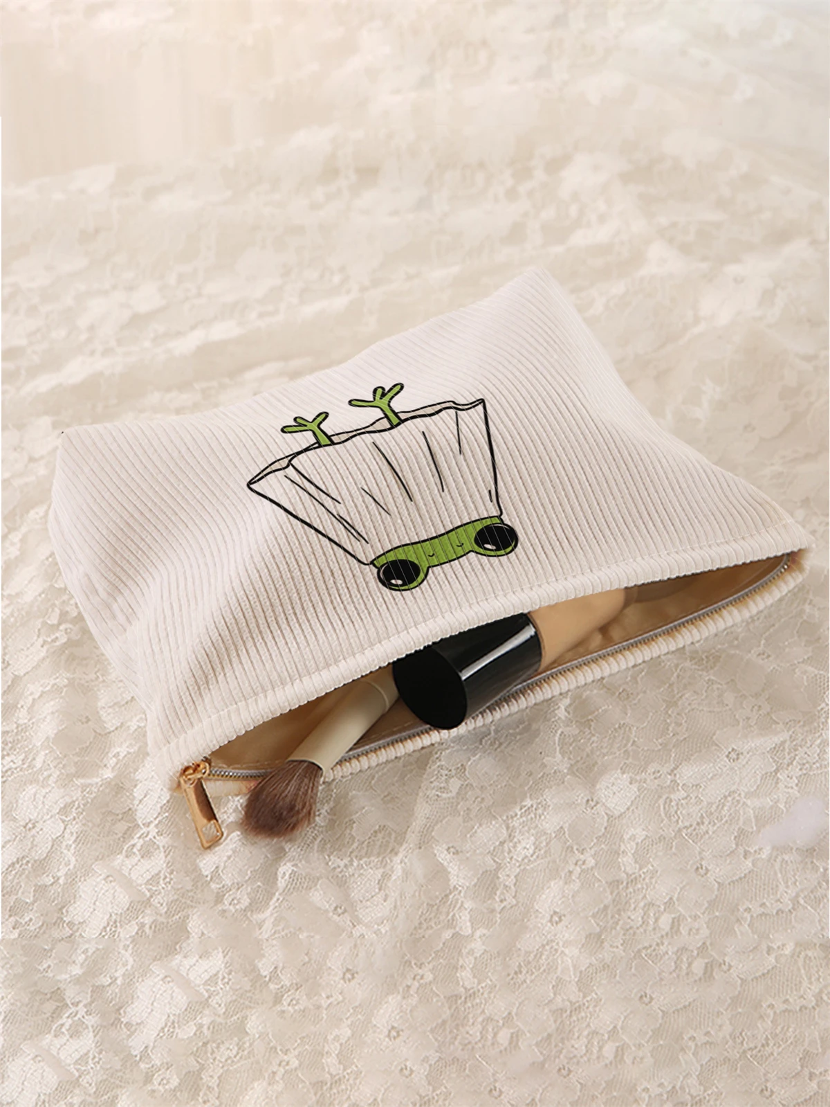 1 cartoon frog patterned corduroy makeup bag, lightweight zipper makeup storage box, multifunctional bag with lining