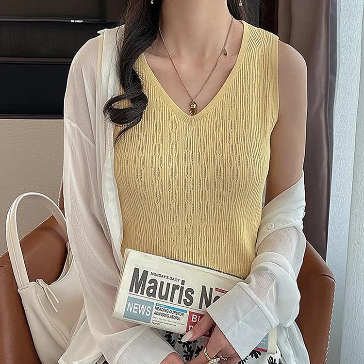 

Korean Fashion Summer Casual Sweet Base Tops Female T Shirt Slim Clothes Women Solid Sexy V Neck Sleeveless Knitted Tank Tops