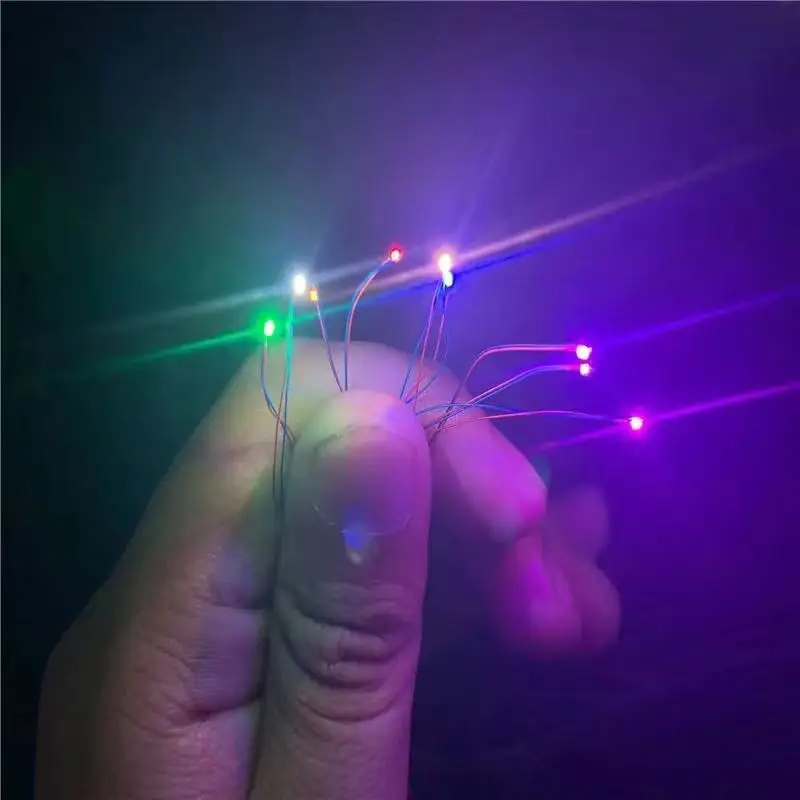 10Pcs 0402 0805 1206 SMD 유선 칩 램프 디오라마 철도 장면 모델 제작을위한 마이크로 Led 사전 납땜 램프 3V 라이트 모델 키트