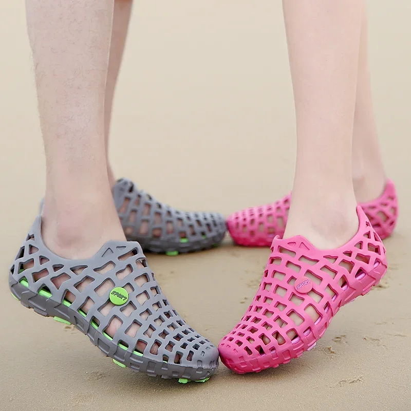 New Summer Water Shoes Men Breathble Hollow Beach Sandals Upstream Aqua Shoes Women Quick Dry River Sea Slippers Diving Swimming