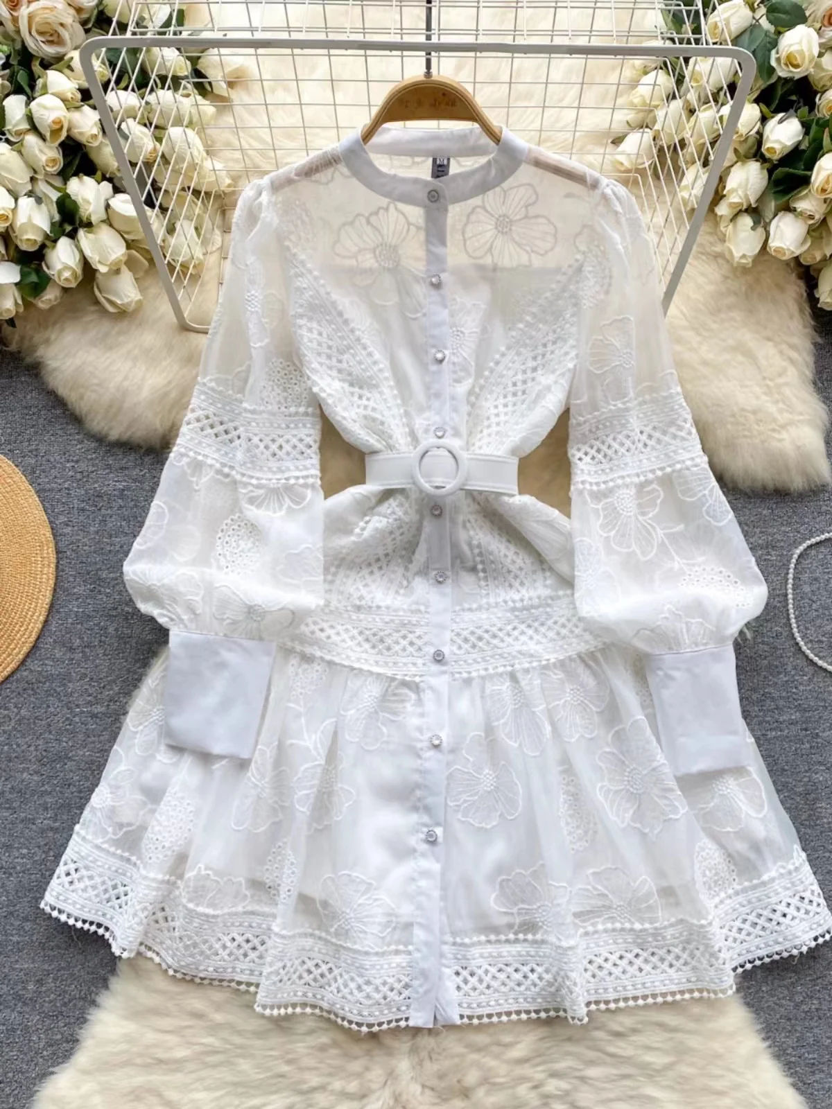 

Palace Style Dress 2024 New Women's Spring/Summer Heavy Industry Embroidery Slim Fit Short Bubble Sleeve Shirt Dress