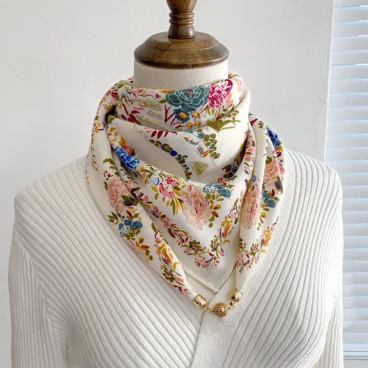 Hot Magnetic Triangle Neck Protection Scarf for Women in Autumn and Winter 2024 New Cotton and Linen Scarf  High-end Neck Scarf 3