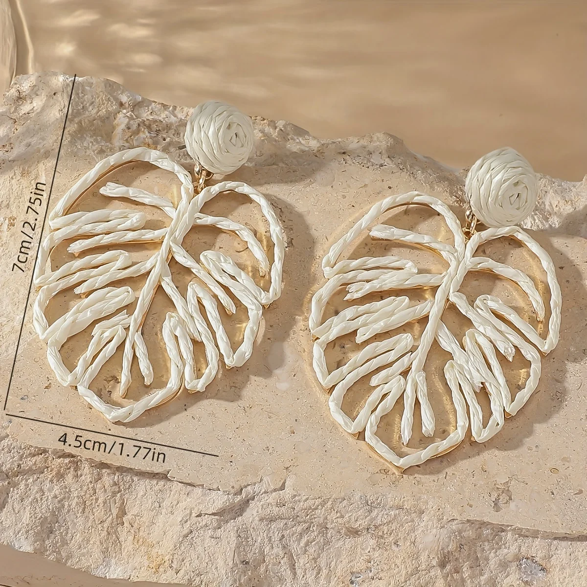 Boho Fashion Handmade Hollow Leaf Pendant Earrings for Women Ladies Elegant Geometric Rattan Raffia Earring Summer Party Jewelry