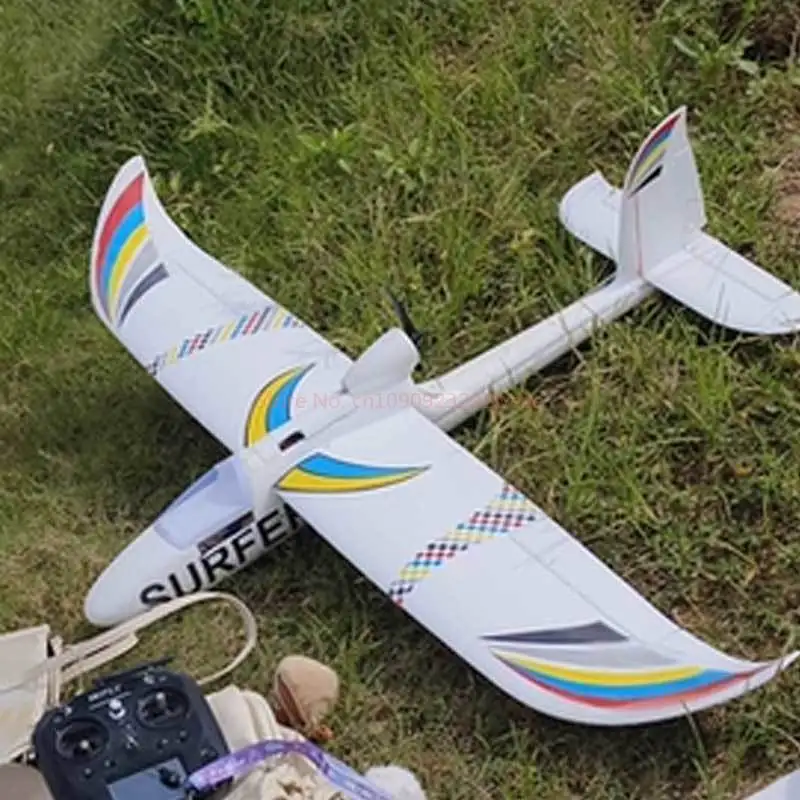Détail du cockpit du planeur RC 1.2m avec les commandes visibles pour le pilote.