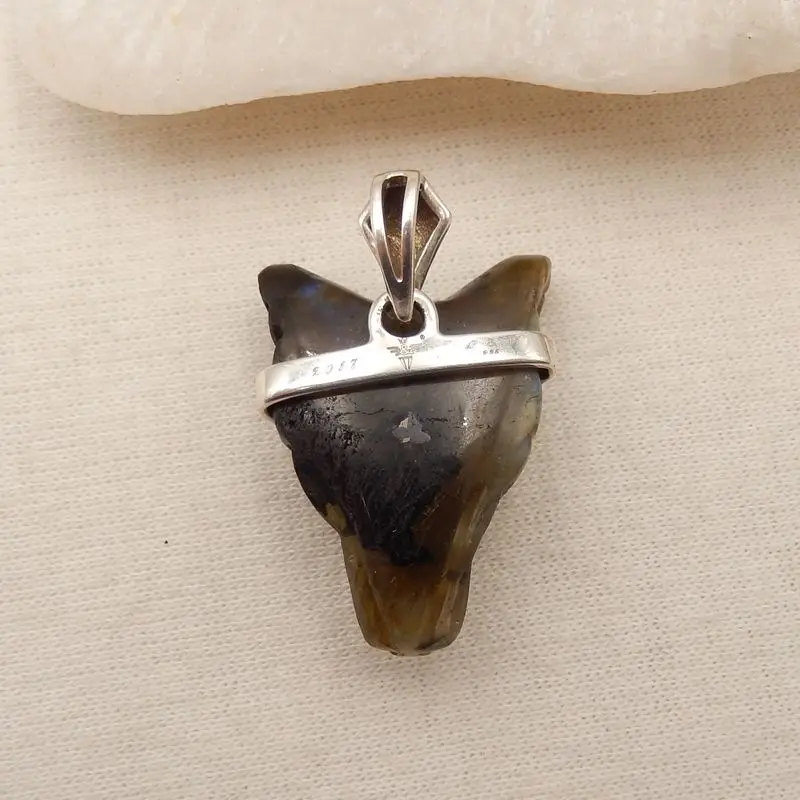 925 Silver Jewelry Natural Stone Labradorite Handcarved Wolf Head Pendant Bead 28x20x11mm 7g