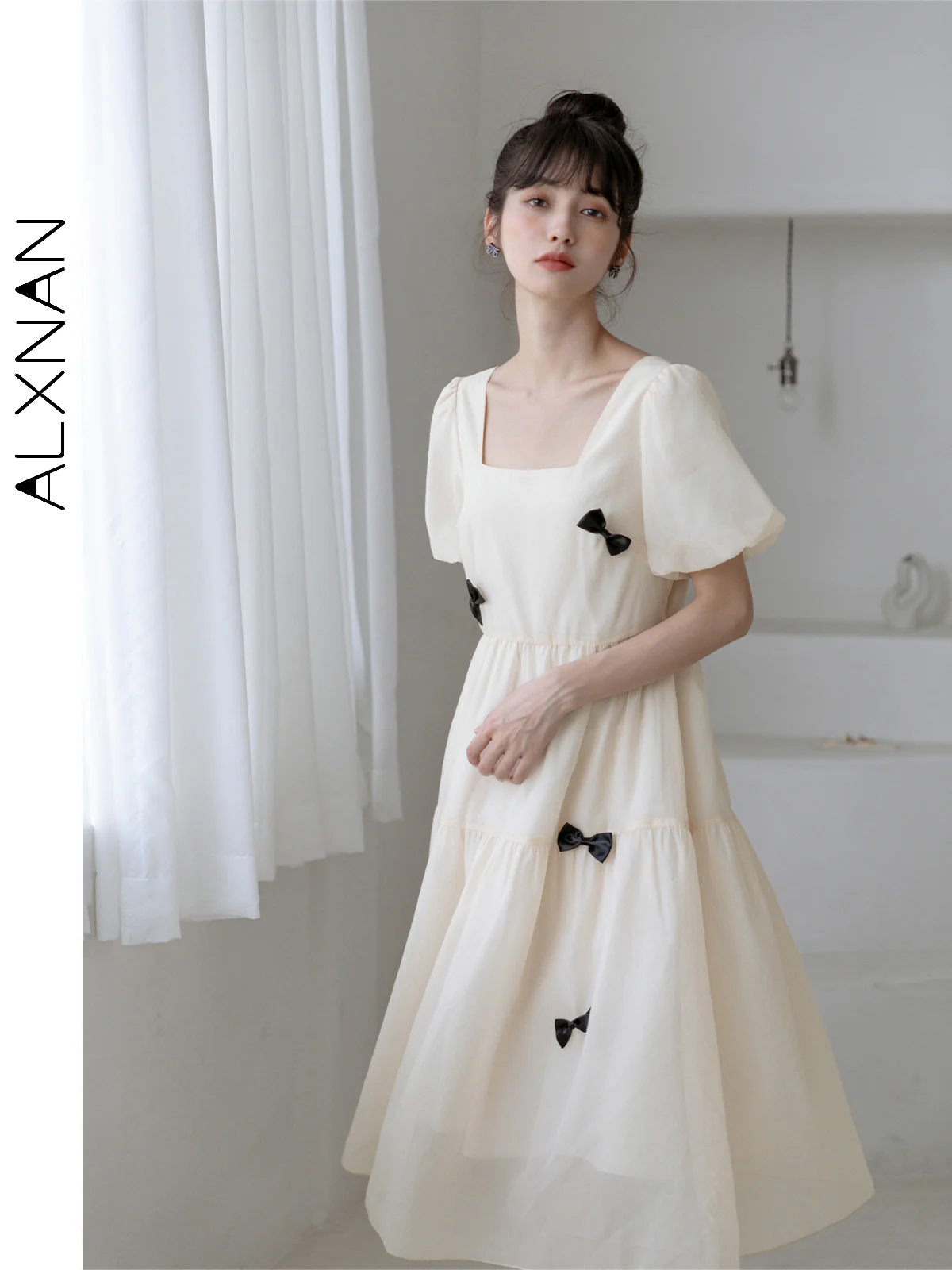 

ALXNAN Elegant Backless A-line Dress Women 2024 Summer New Puff Short Sleeve Bow Square Neck Sweet French Fairy Dresses LXN19662