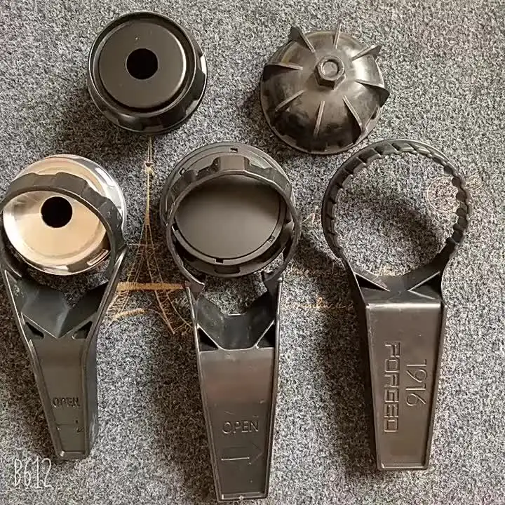 DPTOOL Radschlüssel für Radnabendeckel Kompatibel mit Mercedes Benz AMG c63 c63s e63 Maybach S65 A0005810000 DPTOOL Radschlüssel für Radnabendeckel Kompatibel mit Mercedes Benz AMG c63 c63s e63 Maybach S65 A0005810000