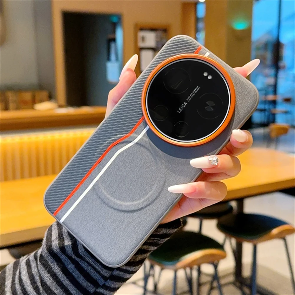 Luxury Carbon Fiber Splicing Leather Magnetic Phone Case